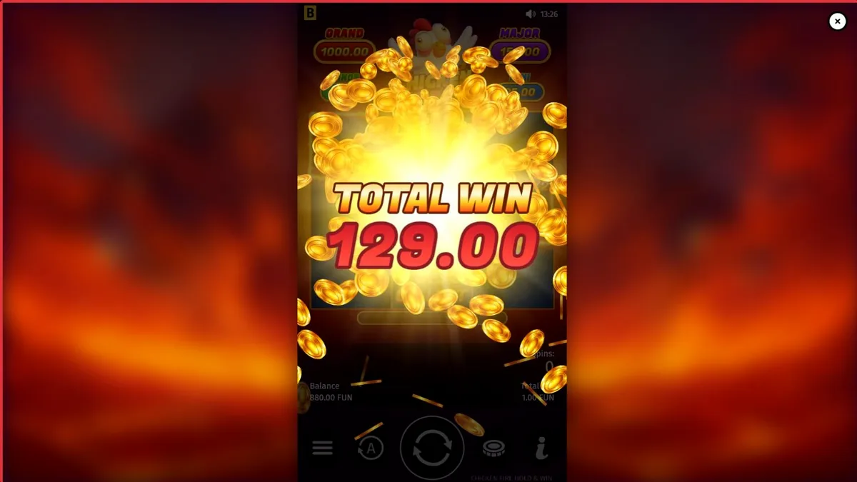 Captura de tela do jogo Chicken Fire, mostrando a grade 3x3 com símbolos de frutas clássicos e o frango animado.